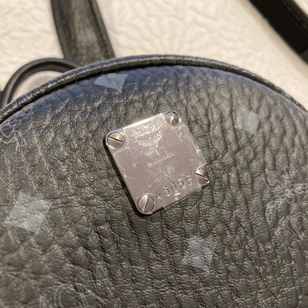 Mcm small/medium backpack - Picture 3 of 9